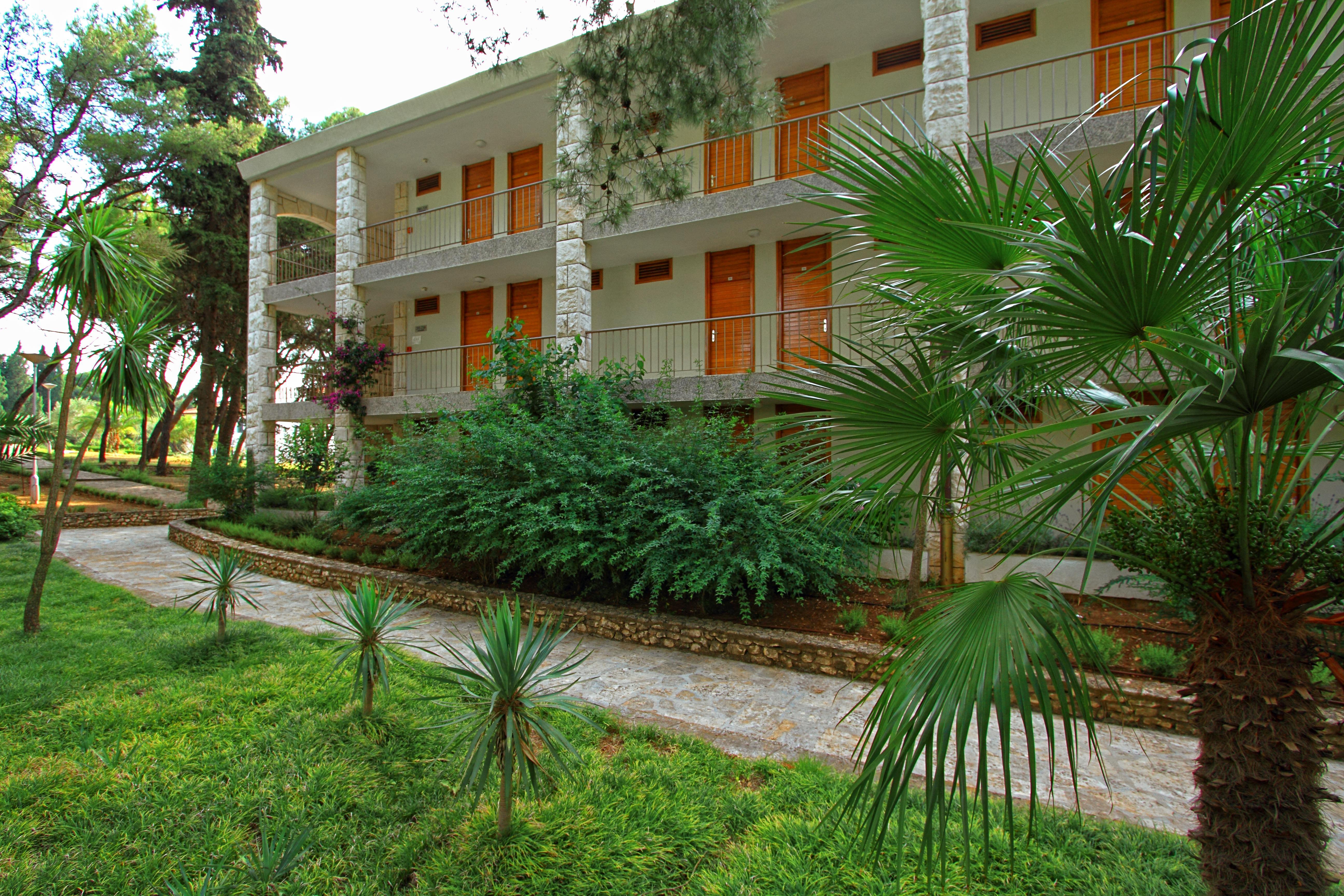 Aminess Vival Casa Velaris Hotel Supetar Exterior photo