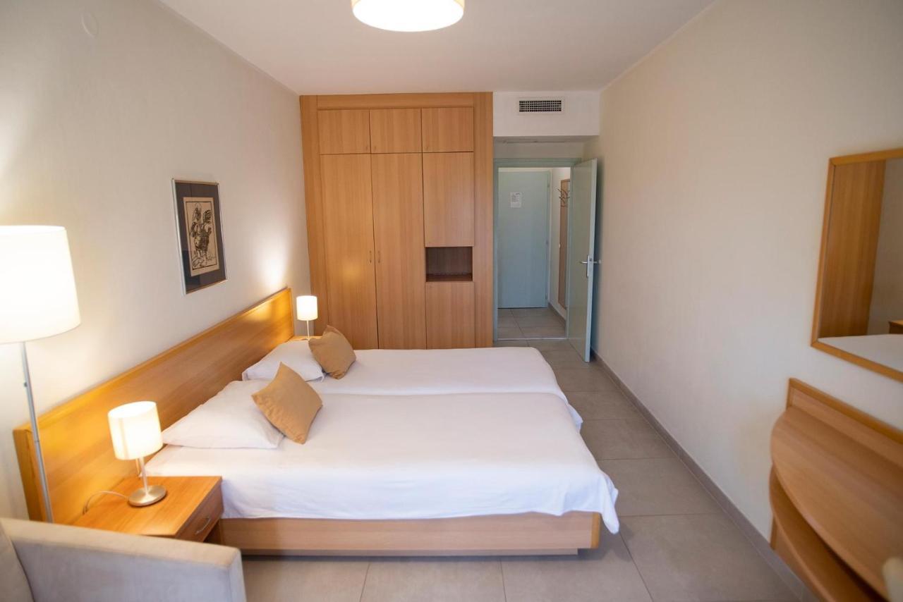 Aminess Vival Casa Velaris Hotel Supetar Exterior photo